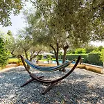 Ibis With Swimming Pool Palermo